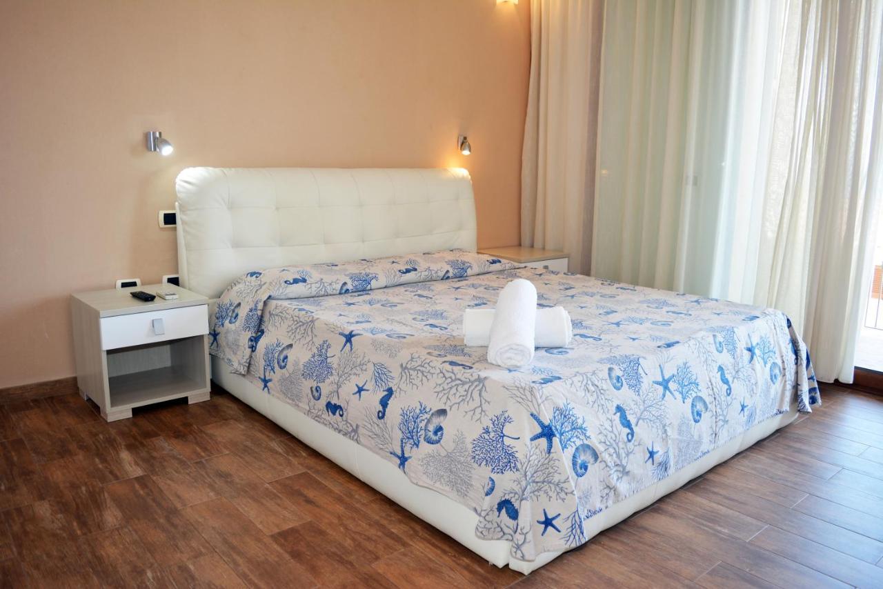 Hotel La Contessa Santa Teresa Gallura Ngoại thất bức ảnh