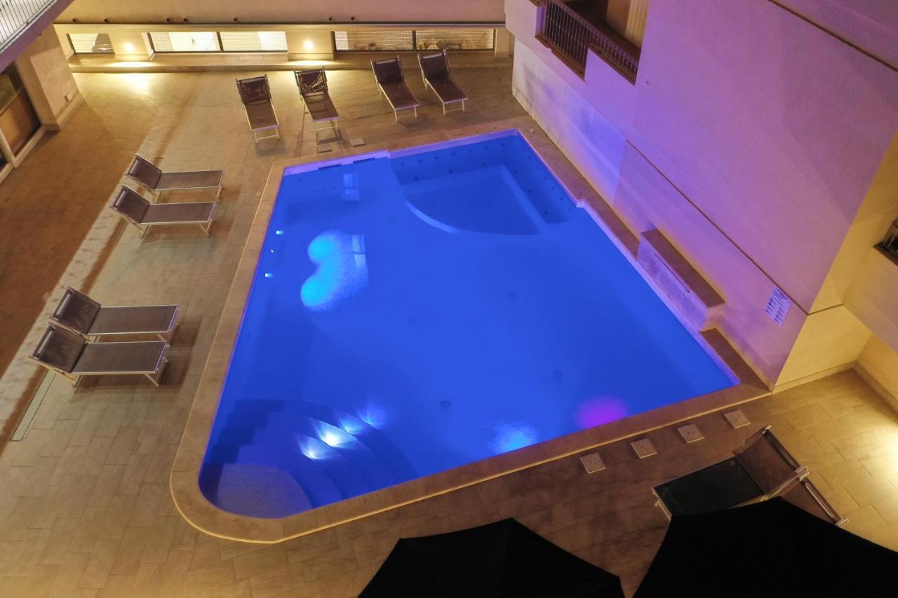 Hotel La Contessa Santa Teresa Gallura Ngoại thất bức ảnh