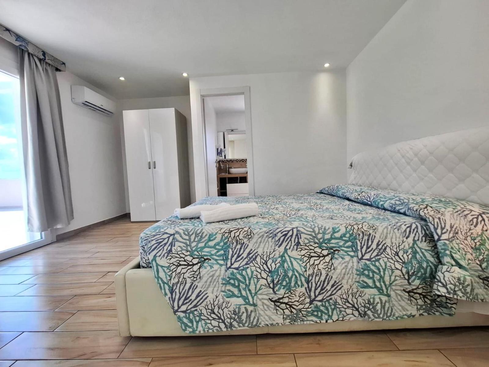Hotel La Contessa Santa Teresa Gallura Ngoại thất bức ảnh